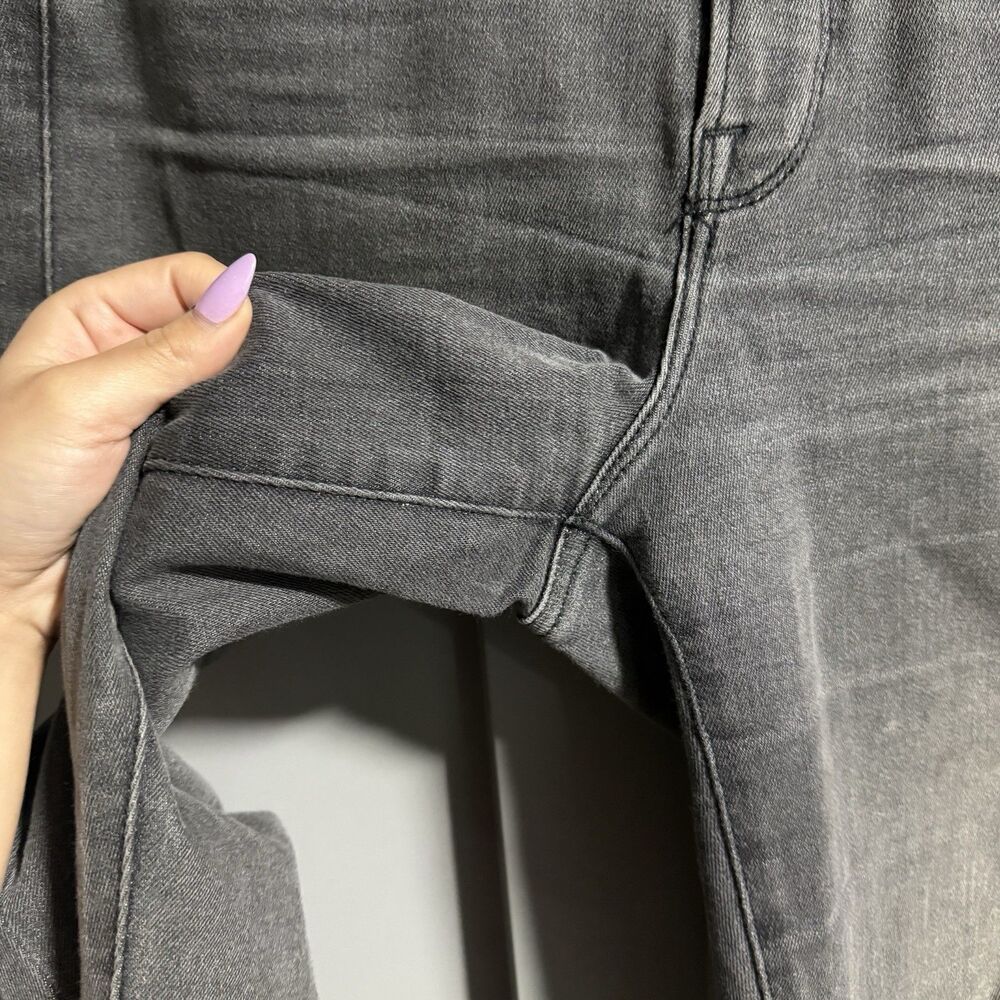 Good American Good Waist Crop Raw Hem Denim Skinny Jeans Black 8/29 GWCRH419T - Picture 3 of 9